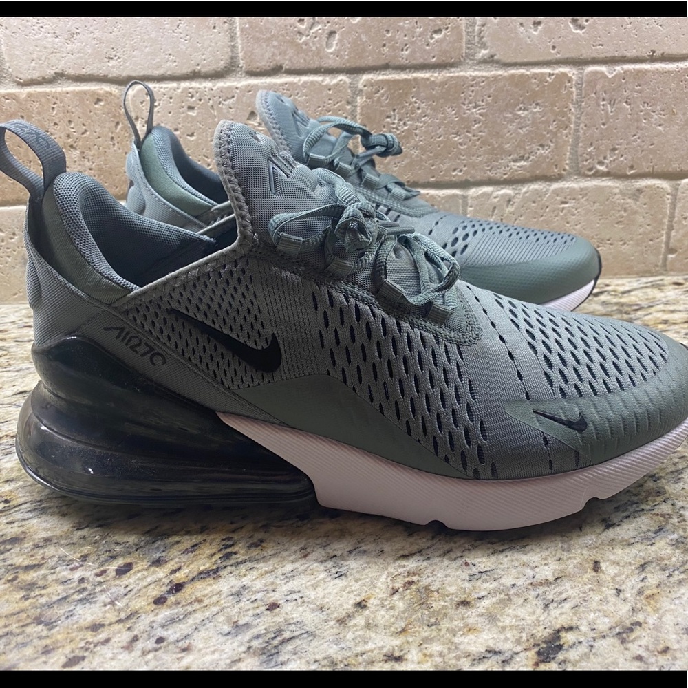 COPY - Nike Air Max 270 size 11
